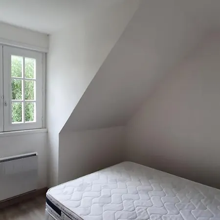 Semesterbostad Claire Camiers